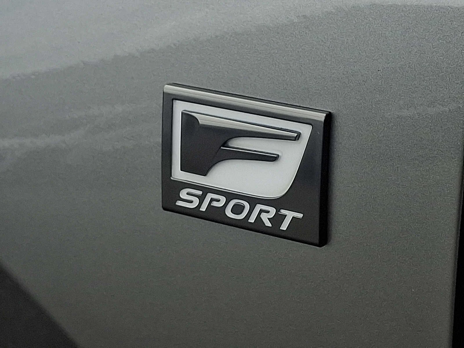 Used 2024  Lexus NX 450h+ F SPORT Handling image 31