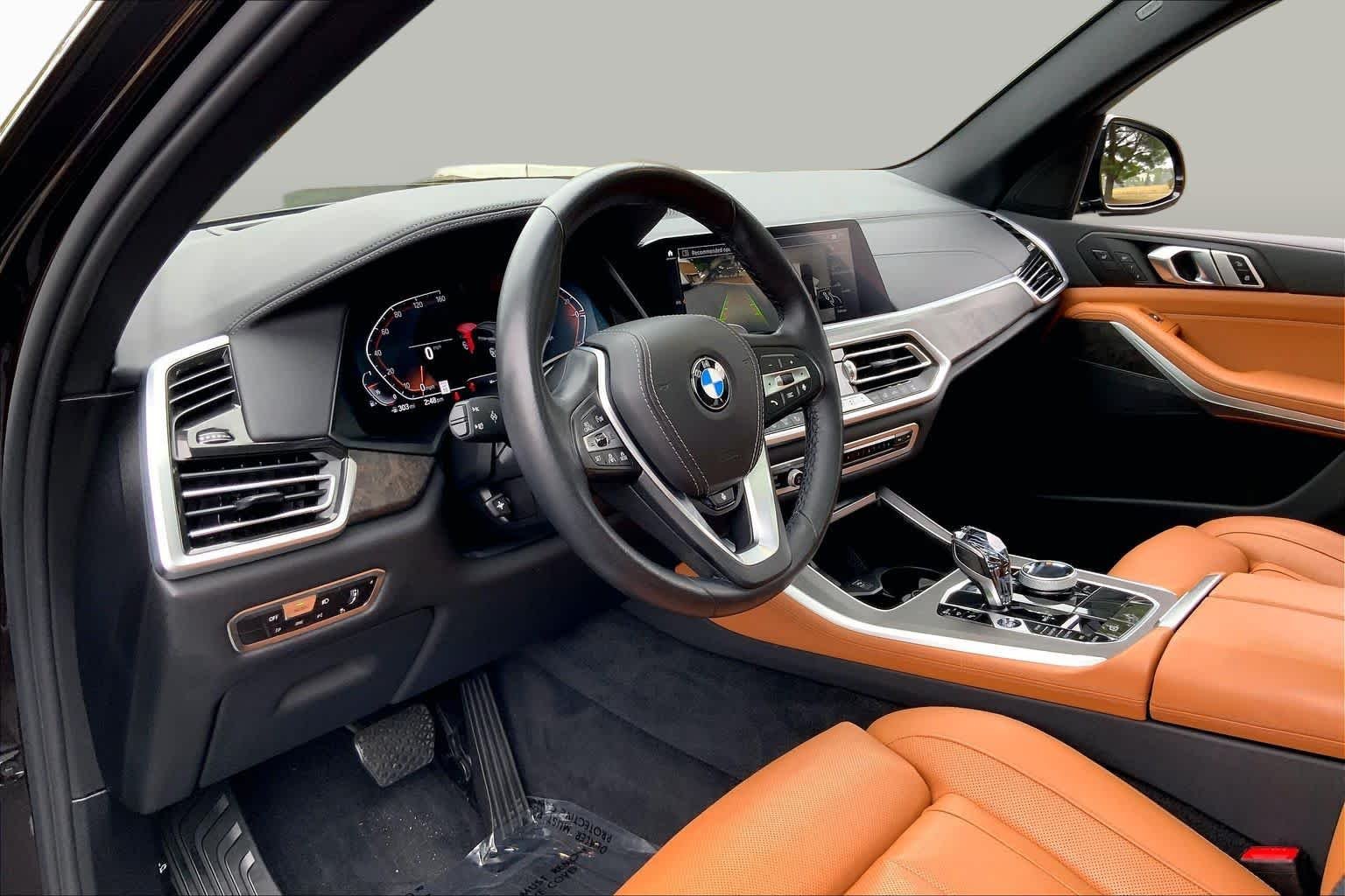 Used 2022 Sparkling Brown Metallic BMW xDrive40i image 17
