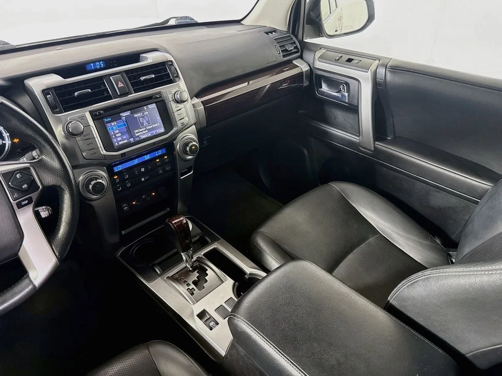 Used 2014 Classic Silver Metallic Toyota Limited image 23
