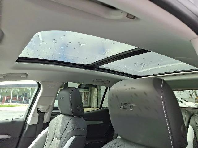New 2026 Iridescent White Tricoat Buick Sport Touring image 13
