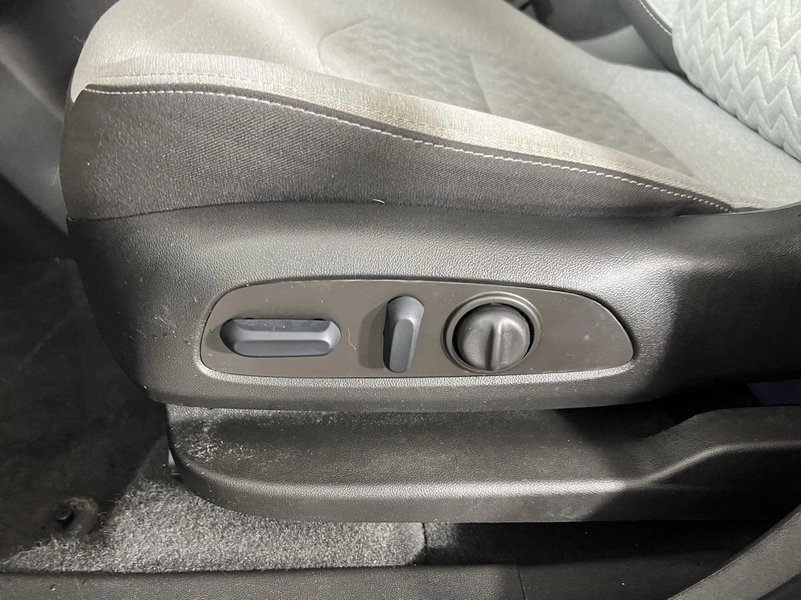 Used 2022 IRON GRAY METALLIC Chevrolet LS image 22