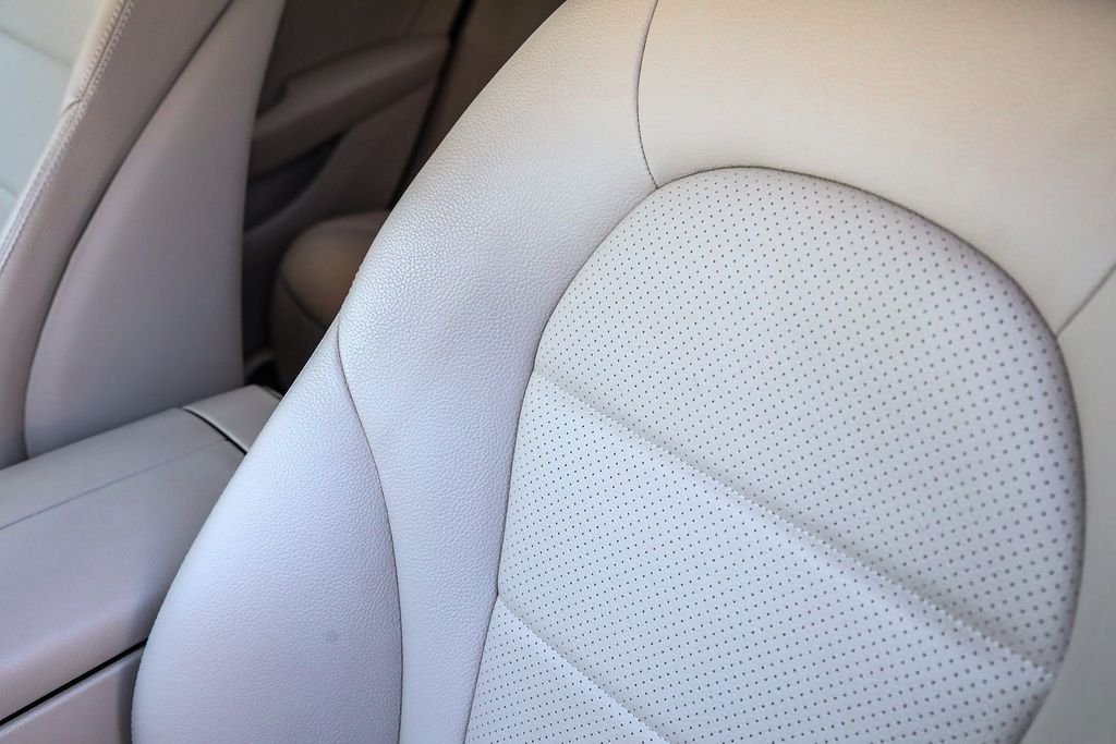 Used 2022 Starling Blue Metallic Mercedes-Benz GLC 300 image 22