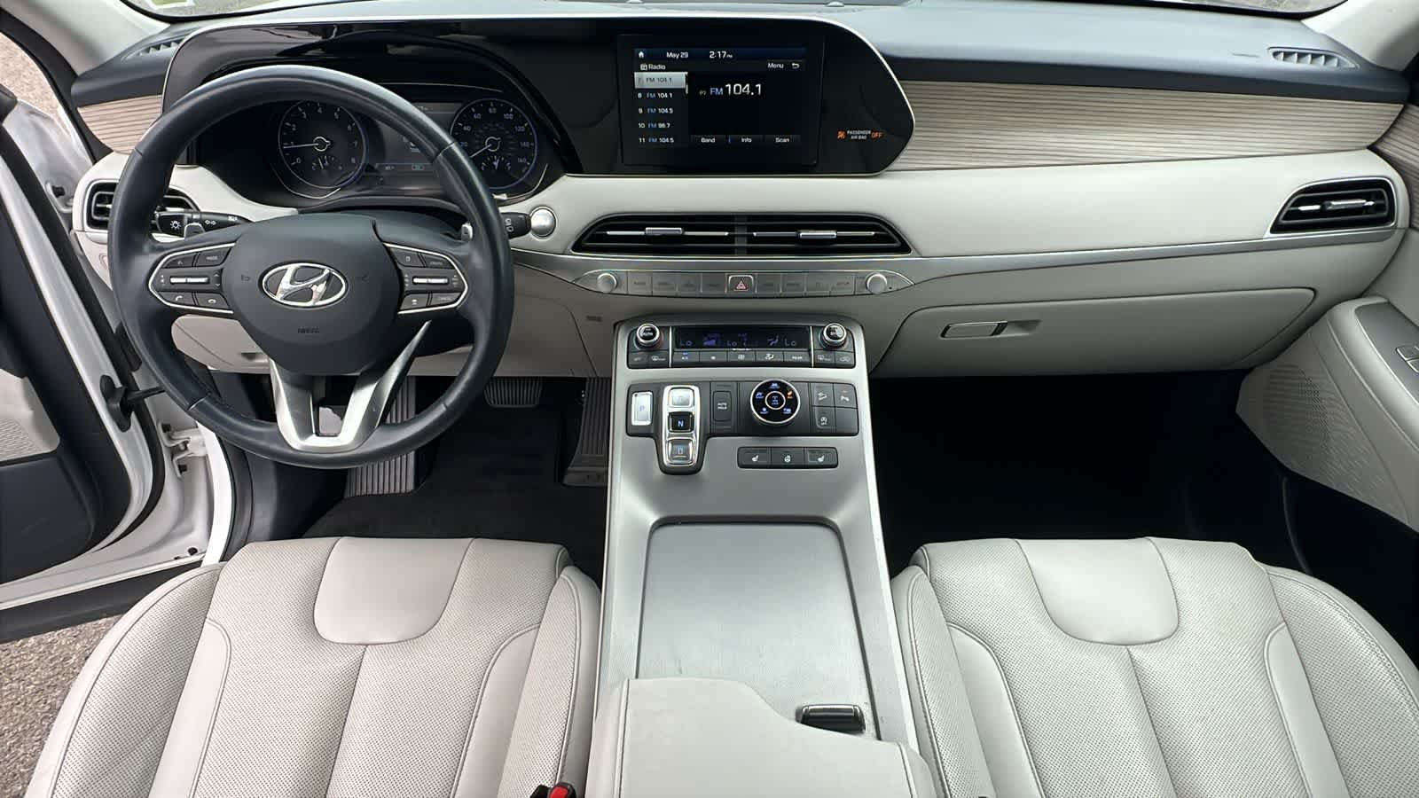 Used 2020 Hyper White Hyundai SEL image 26