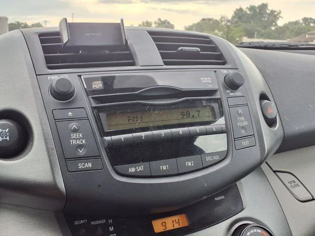 Used 2011 Black Toyota Base image 7
