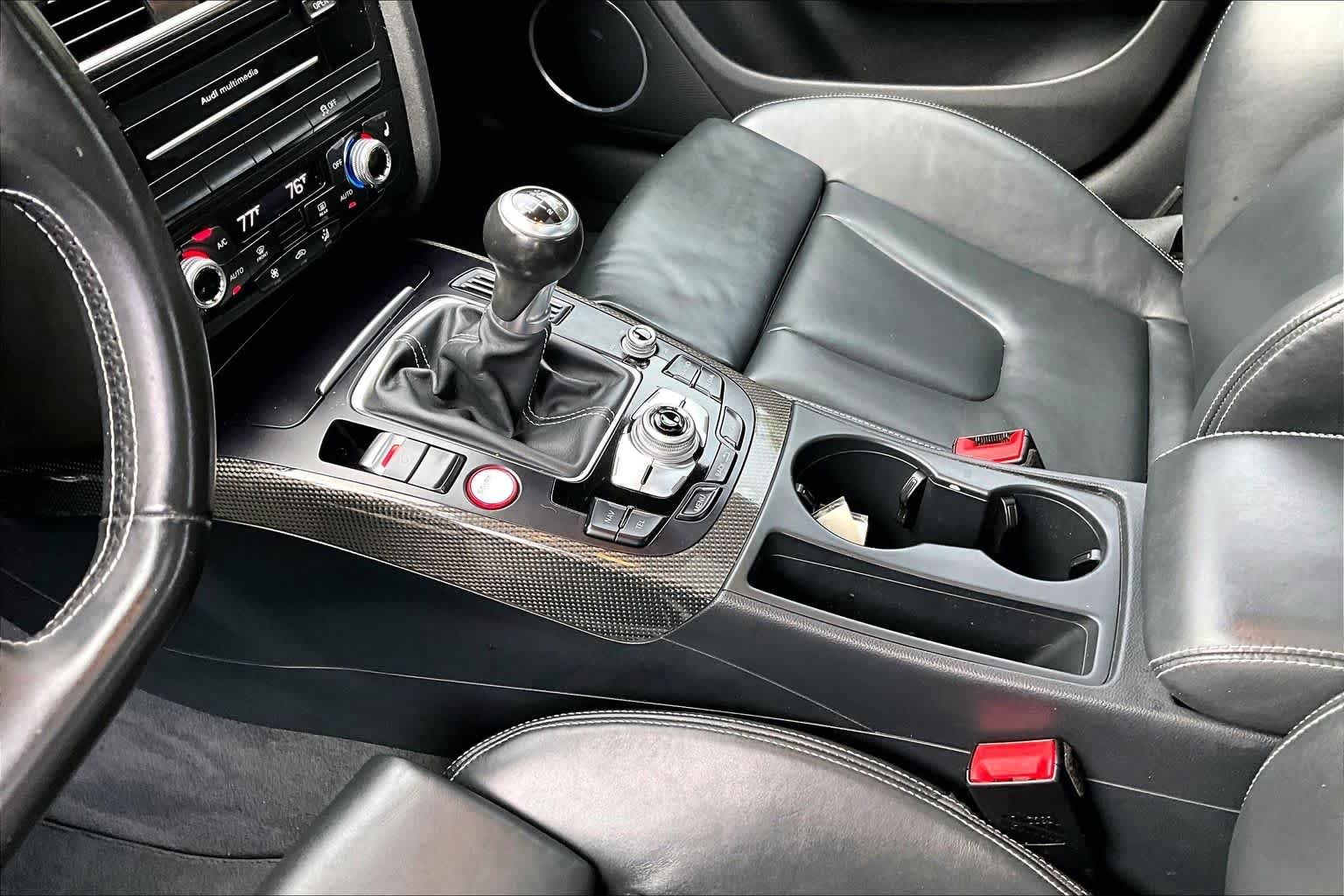 Used 2015 Brilliant Black Audi Premium Plus image 16
