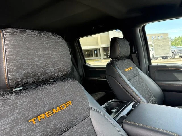 New 2026 Carbonized Gray Metallic Ford Tremor image 14