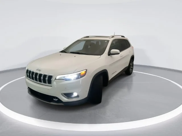Used 2021 White Jeep Limited image 5