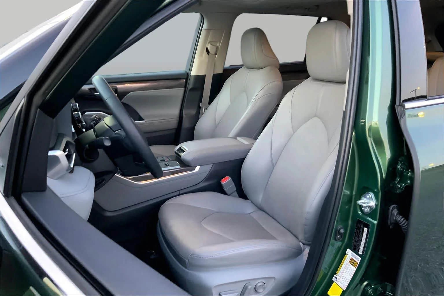 Used 2023 Cypress Toyota Limited image 8