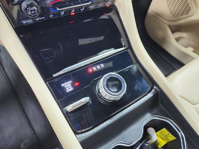 Used 2024 White Jeep Limited image 26