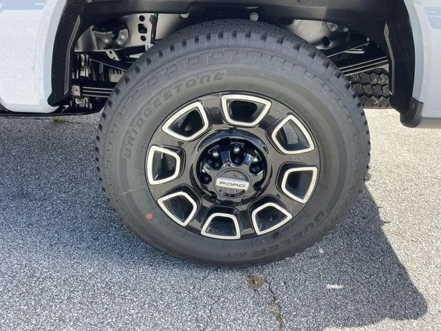 New 2026 Gray Ford Platinum image 21