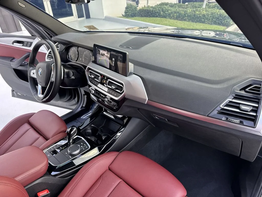 Used 2022 Jet Black BMW sDrive30i image 32