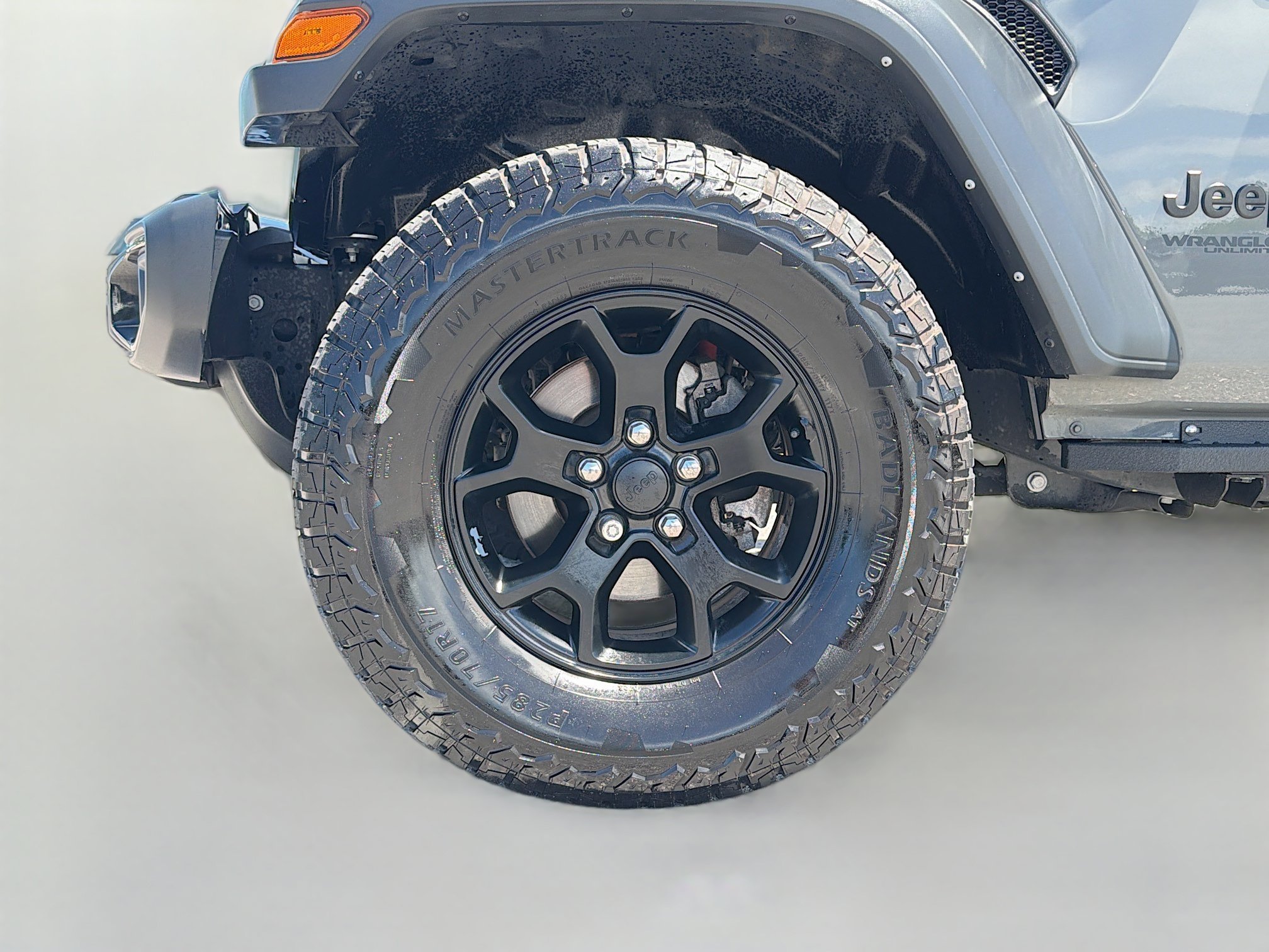 Used 2021 Sting-Gray Clearcoat Jeep Unlimited Willys Sport image 40