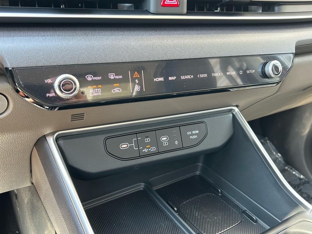 2026 Kia Carnival SX - Photo 24