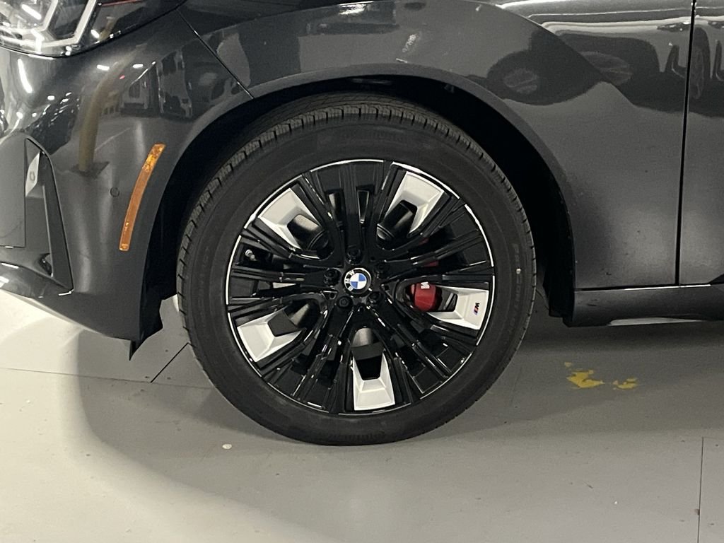New 2026 Dark Graphite BMW 30 xDrive image 10