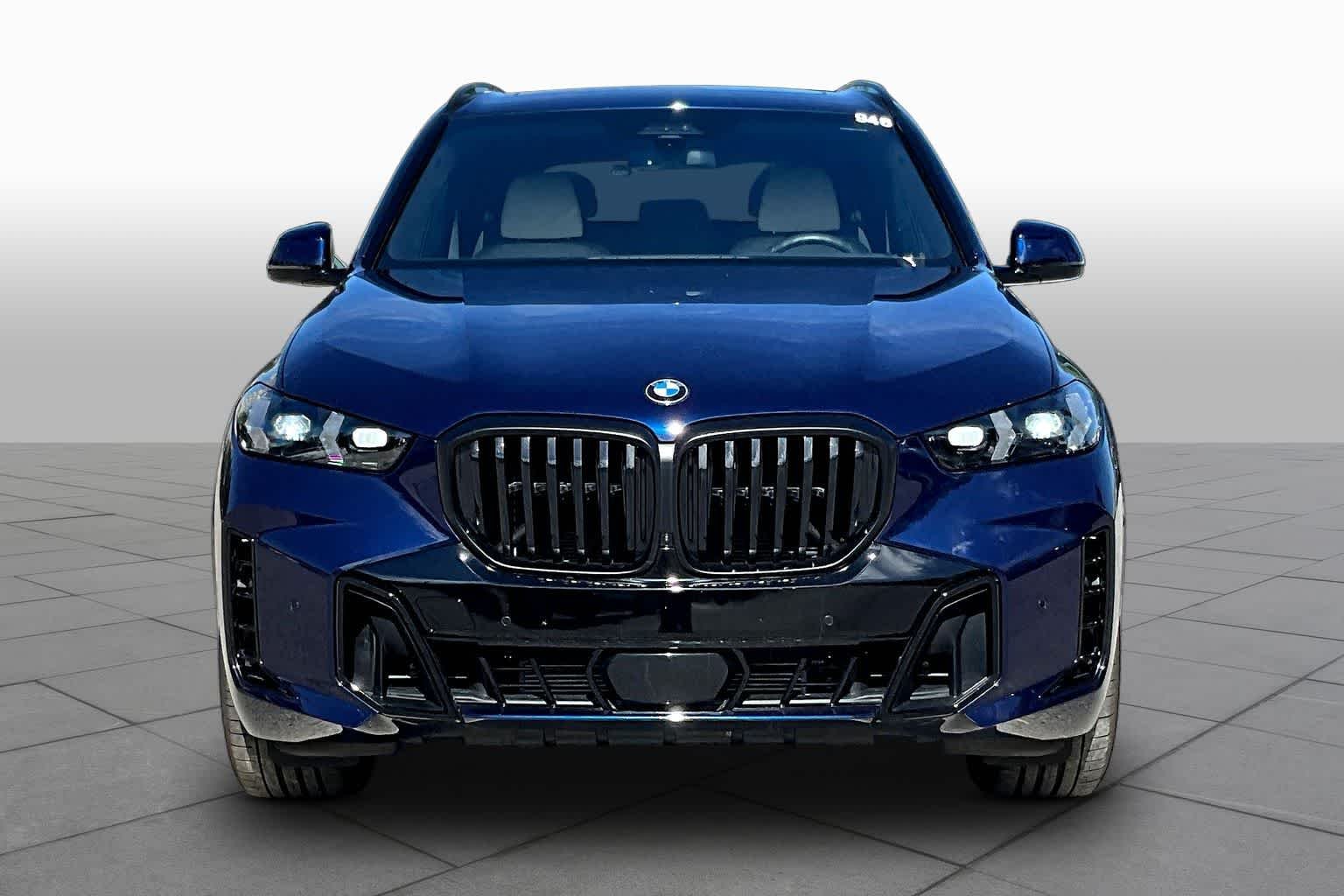 Used 2026 Tanzanite Blue II Metallic BMW sDrive40i image 3
