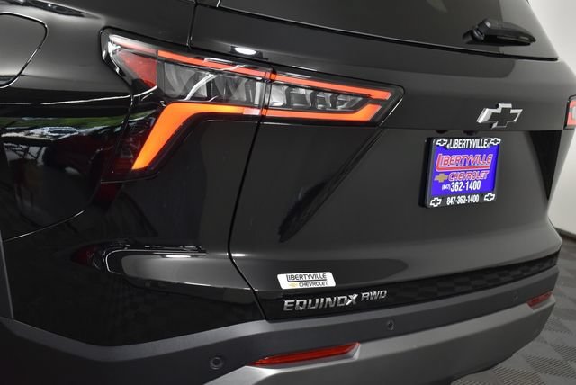 New 2027 Mosaic Black Metallic Chevrolet LT image 7