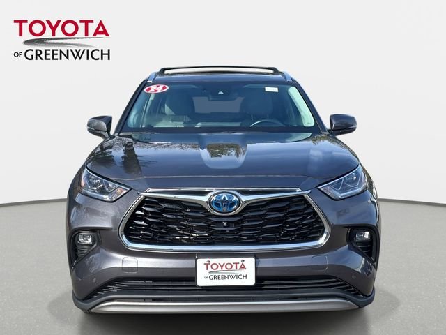 Used 2024 Gray Toyota Platinum image 8