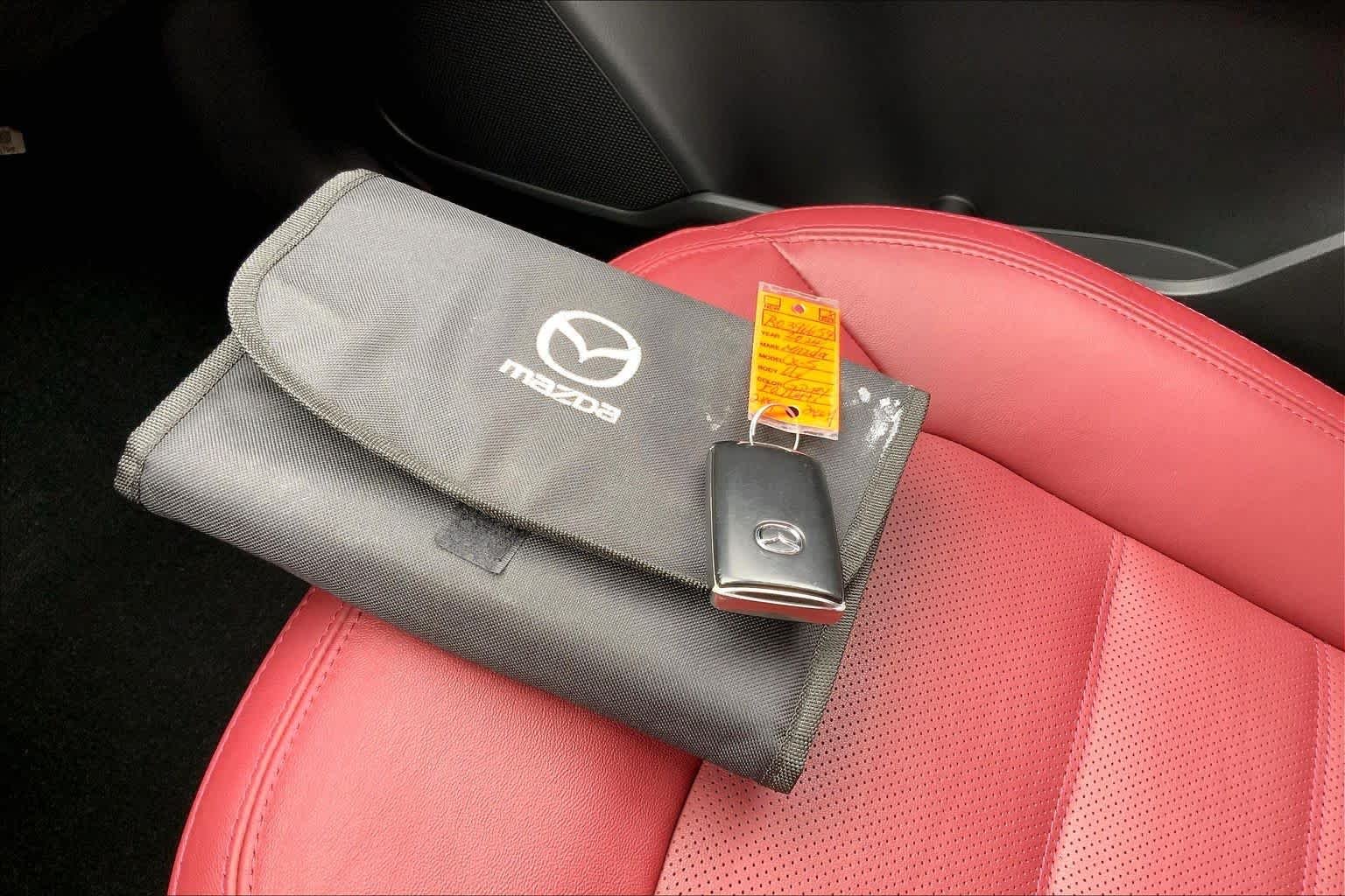 Certified Used 2024 Polymetal Gray Metallic Mazda 2.5 S Carbon Edition image 15