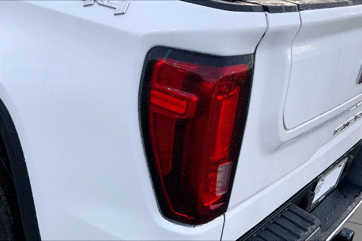 Used 2023 Summit White GMC SLT image 27