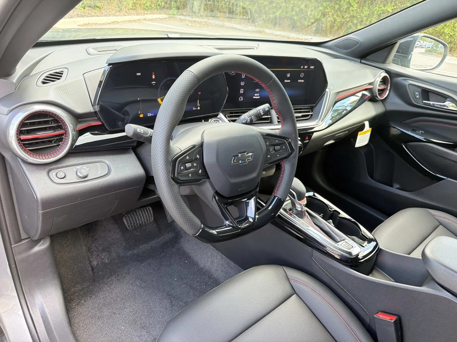 2026 Chevrolet Trax RS - Photo 21