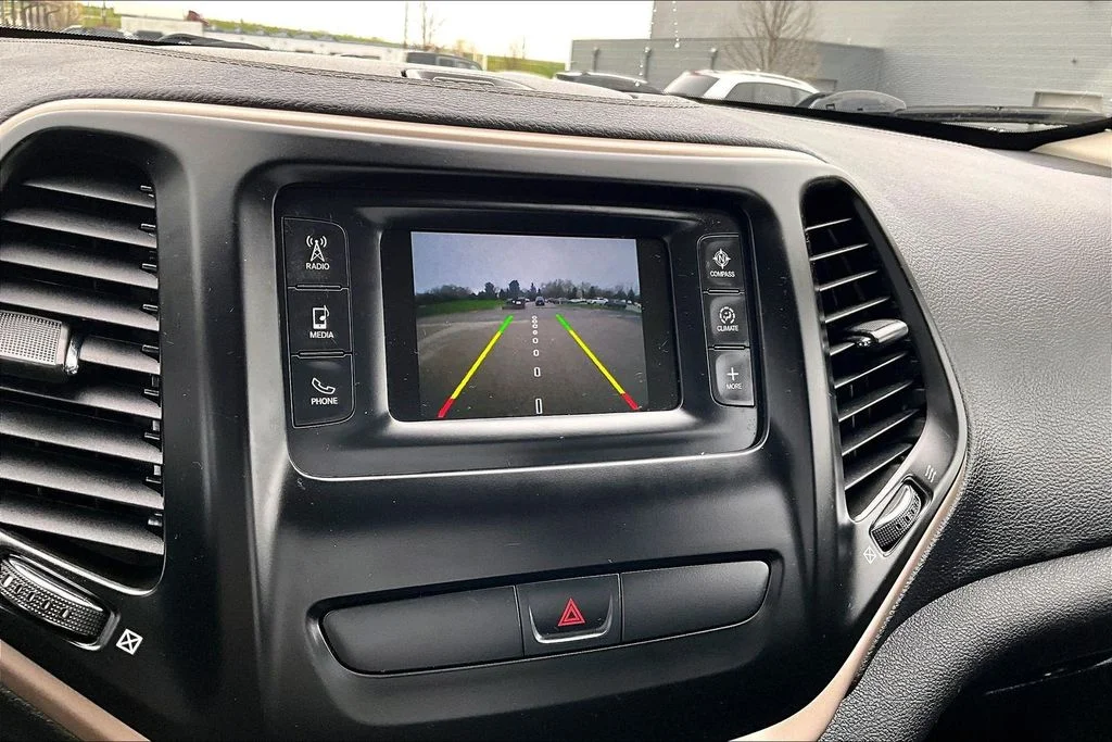 2017 Jeep Cherokee Latitude - Photo 15