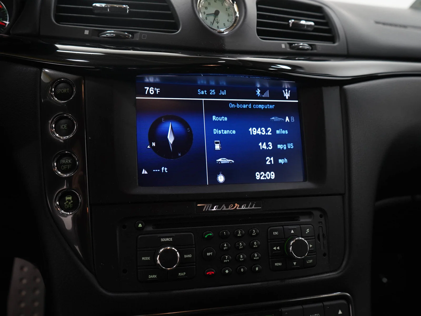Used 2015 Black Maserati 2dr Cpe GranTurismo Sport image 18