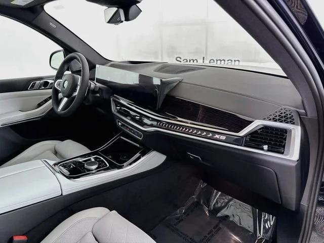 New 2026 Carbon Black Metallic BMW xDrive40i image 31