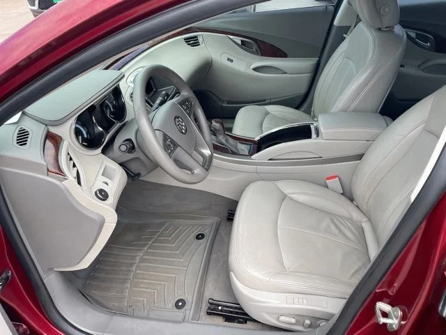 Used 2010 Red Buick CXL image 4