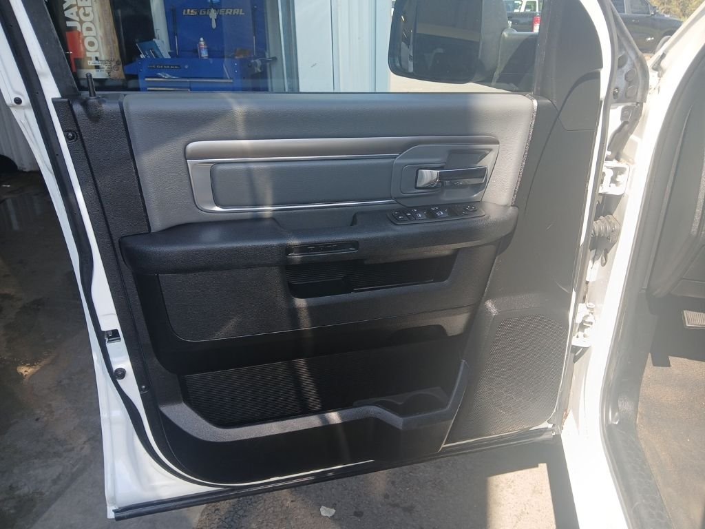 Used 2023 White Ram SLT image 30