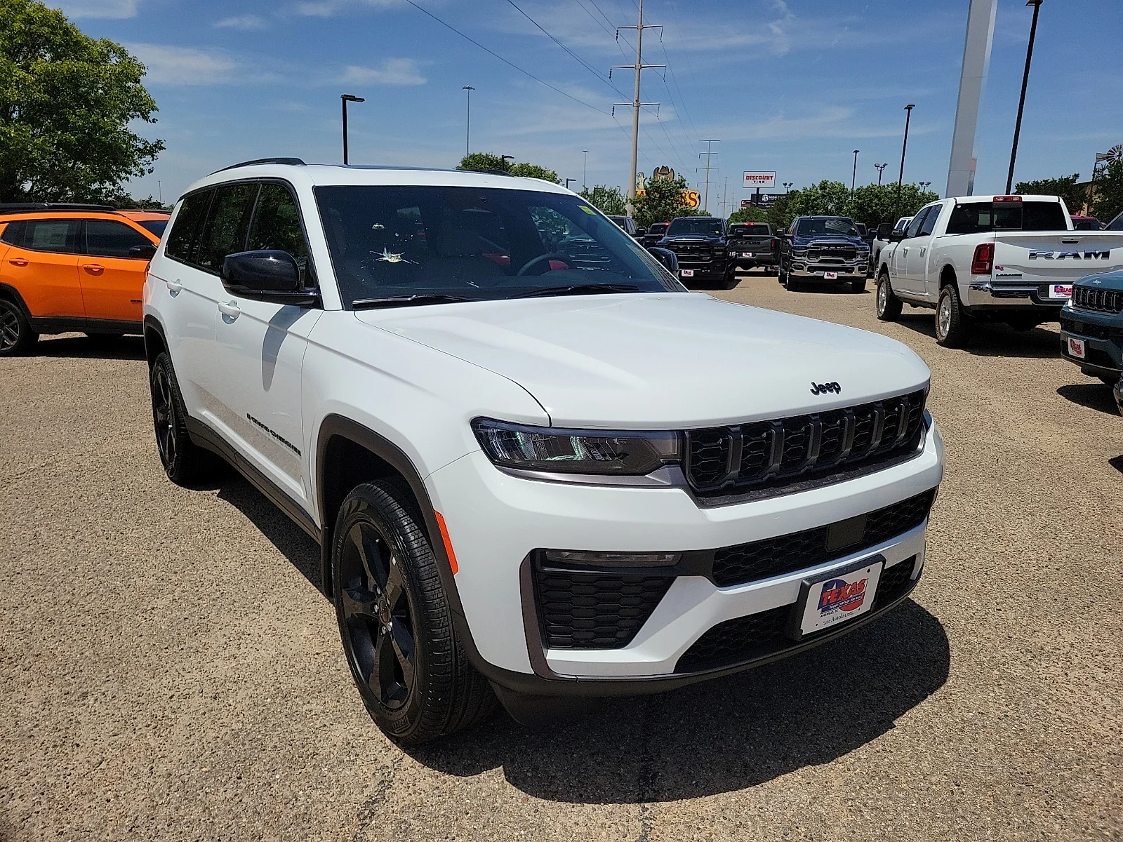 New 2026 PW7 Bright Whit Jeep L LIMITED 4X4 image 6