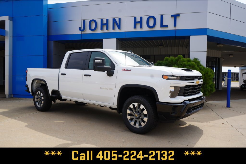 New 2026 Summit White Chevrolet Custom image 2