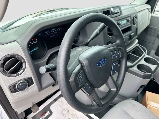 New 2026 Oxford White Ford Base image 6