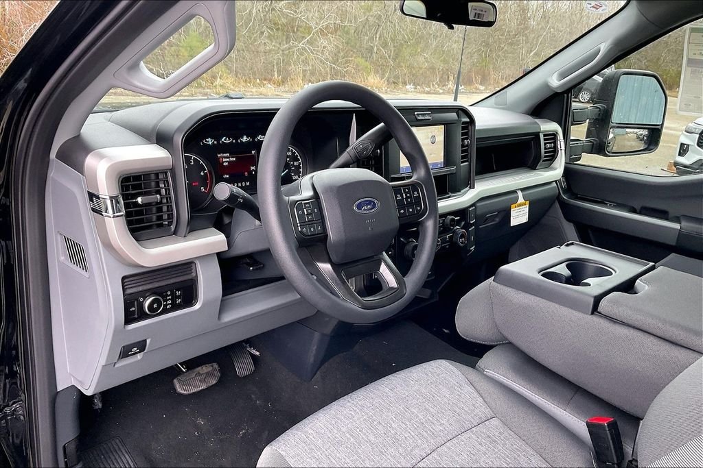 New 2026 Ford Super Duty F-250 XL 4D Crew Cab