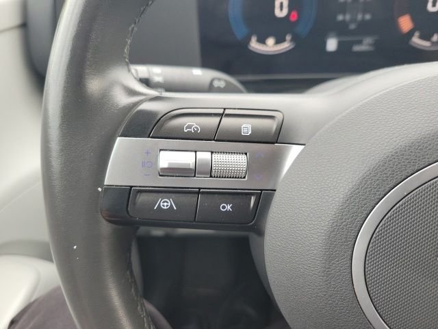Used 2025 Yellow Hyundai SEL image 11