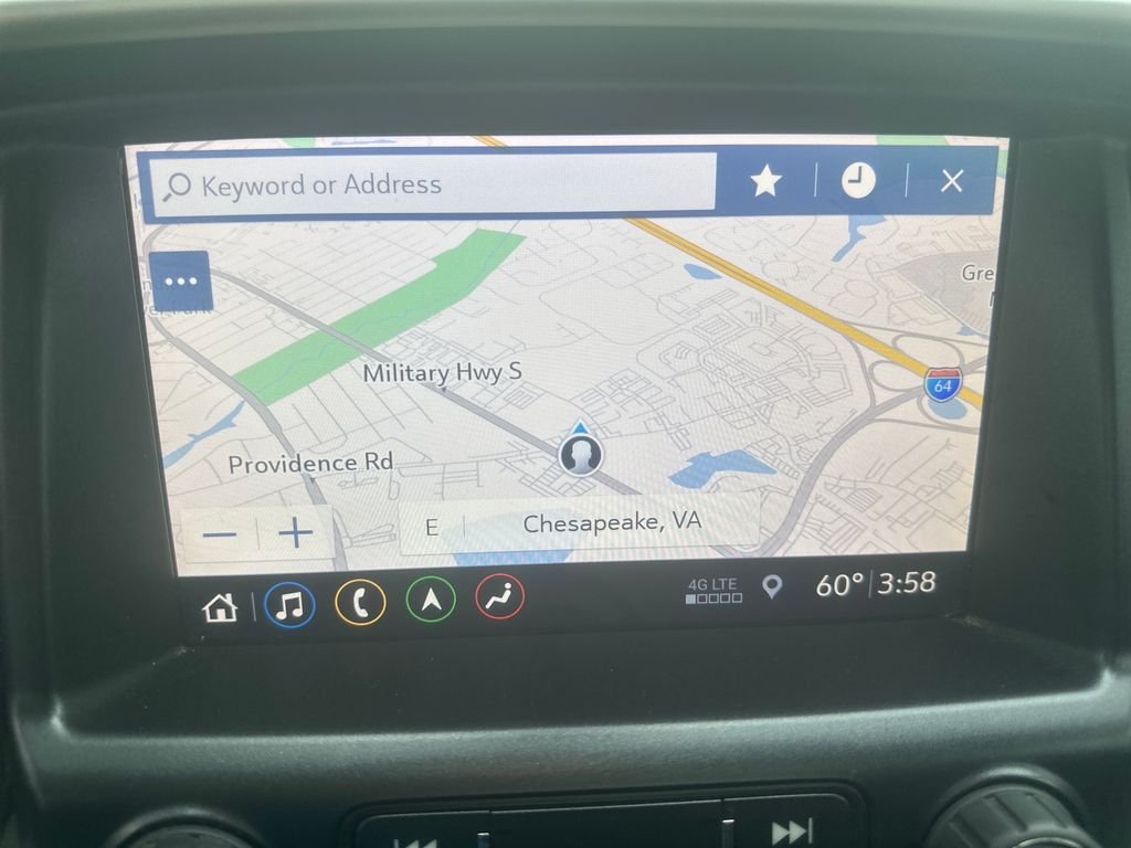 Used 2022 White GMC Elevation image 13