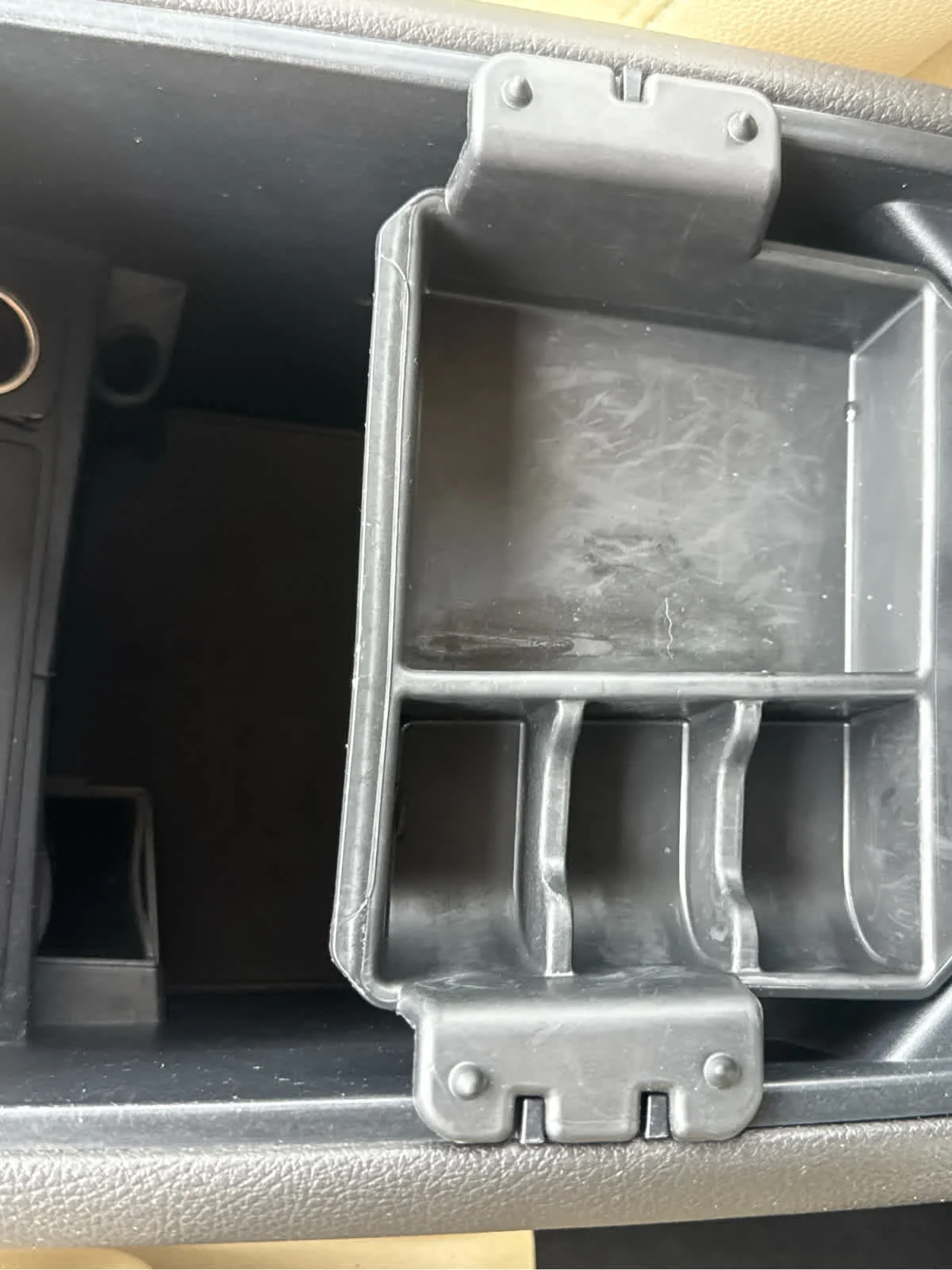 Used 2014 Oxford White Ford SE image 23