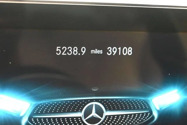 Used 2022 Polar White Mercedes-Benz A 220 image 13