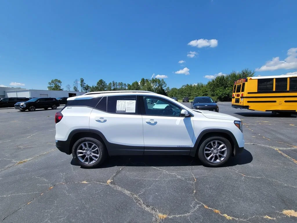 Used 2024 Summit White GMC SLT image 6