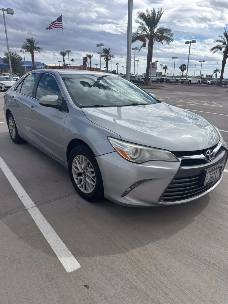 Used 2016 Silver Toyota LE image 2