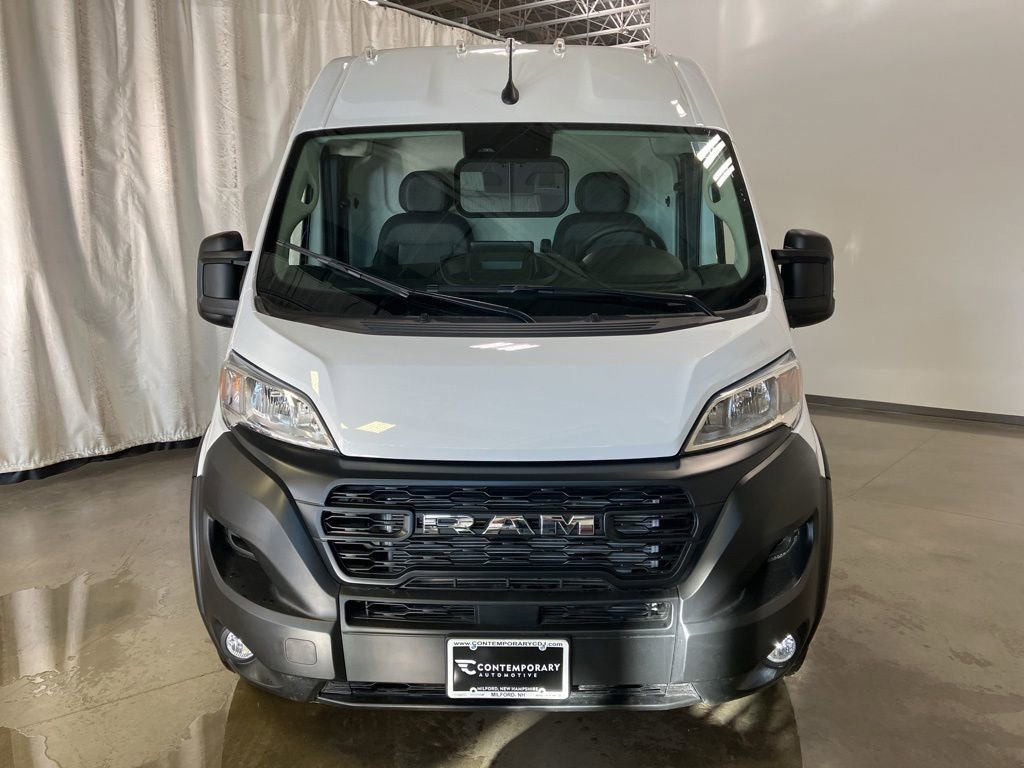 New 2026 Bright White Clearcoat RAM Tradesman image 14