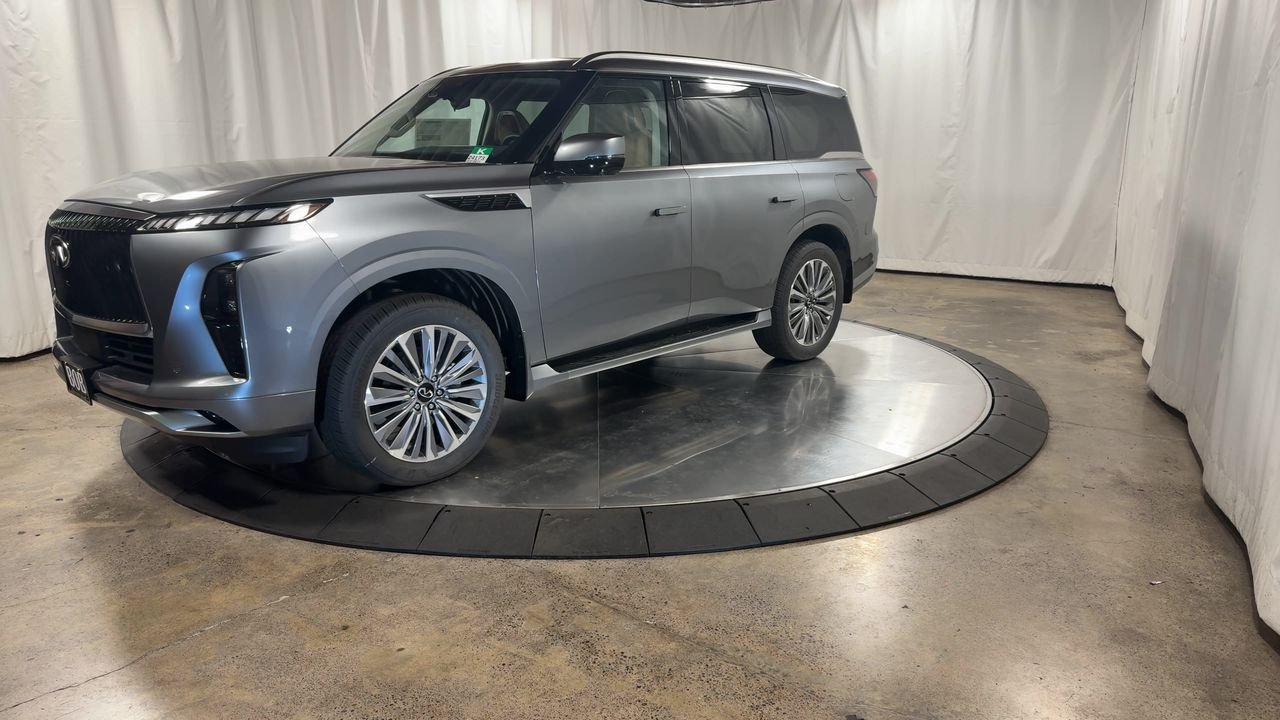 2025 INFINITI QX80 Sensory 4WD - Photo 6