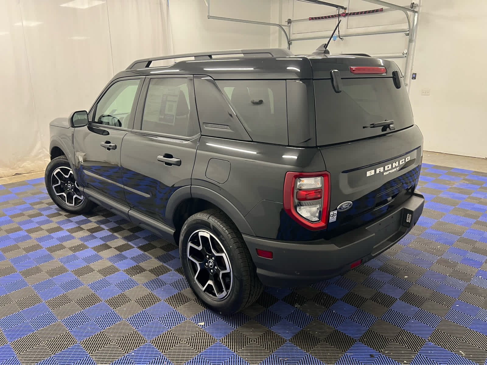 Used 2024 Shadow Black Ford Big Bend image 10