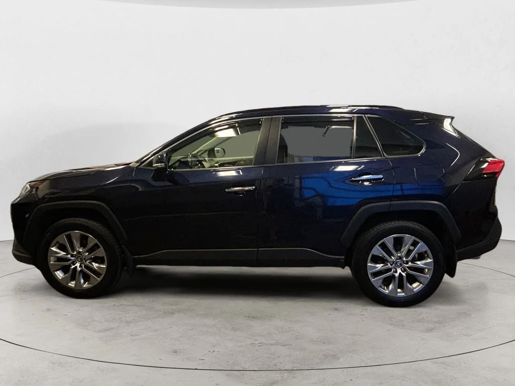 Used 2019 Blueprint Toyota Limited image 2