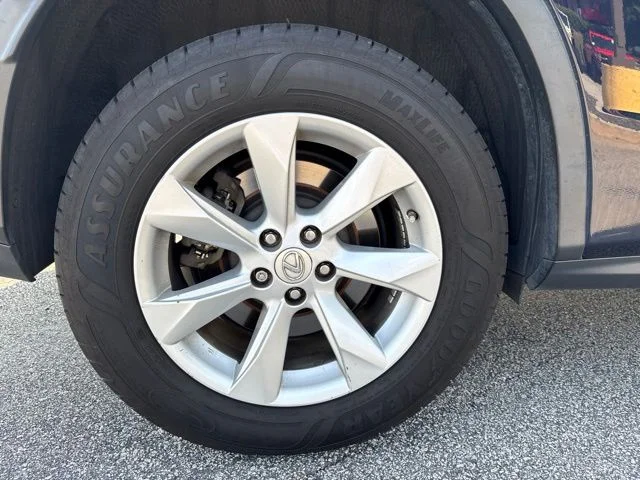 Used 2016  Lexus 350 image 5