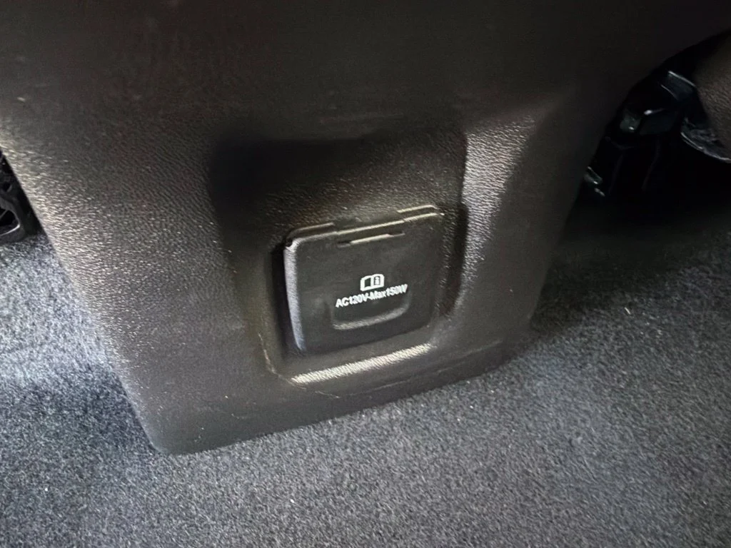 Used 2024 Summit White Chevrolet LT image 32