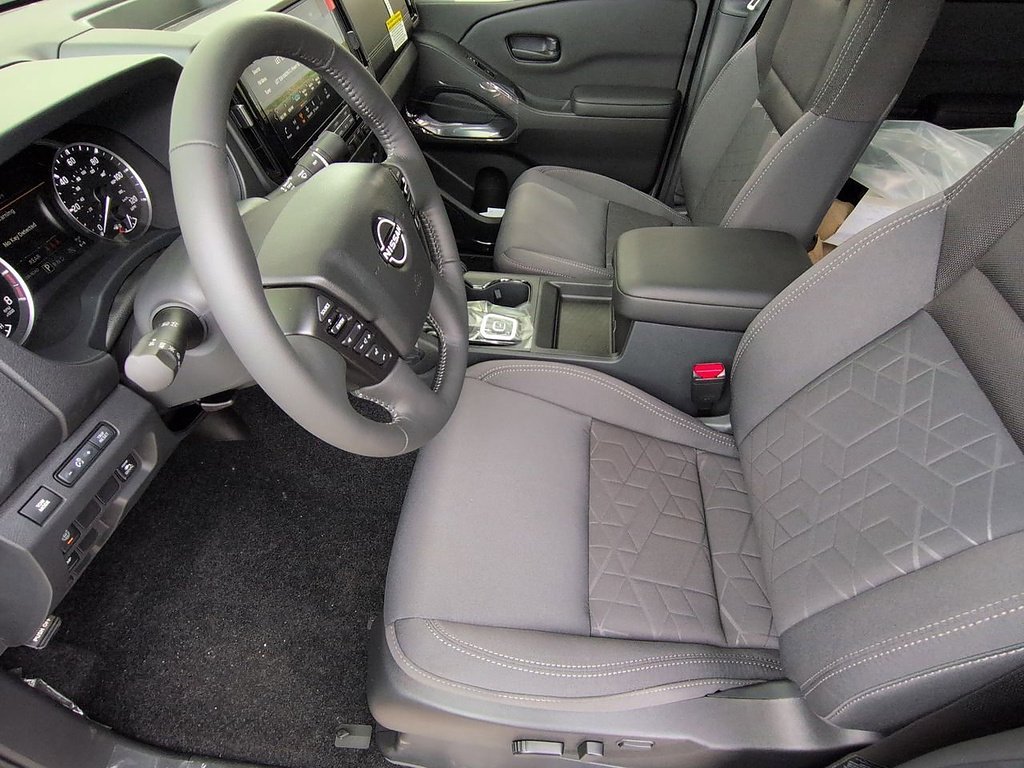 New 2026 Glacier White Nissan Crew Cab SV image 4