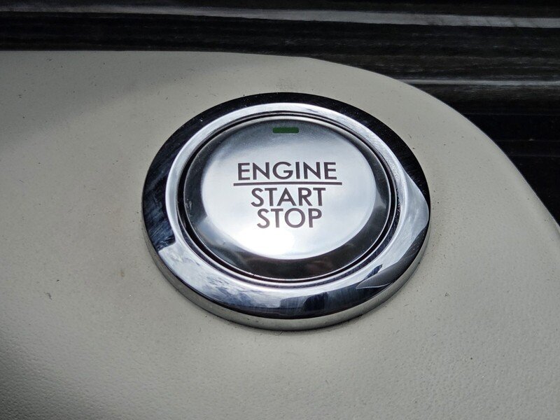 Used 2020 Black Metallic LINCOLN BLACK LABEL AWD image 31
