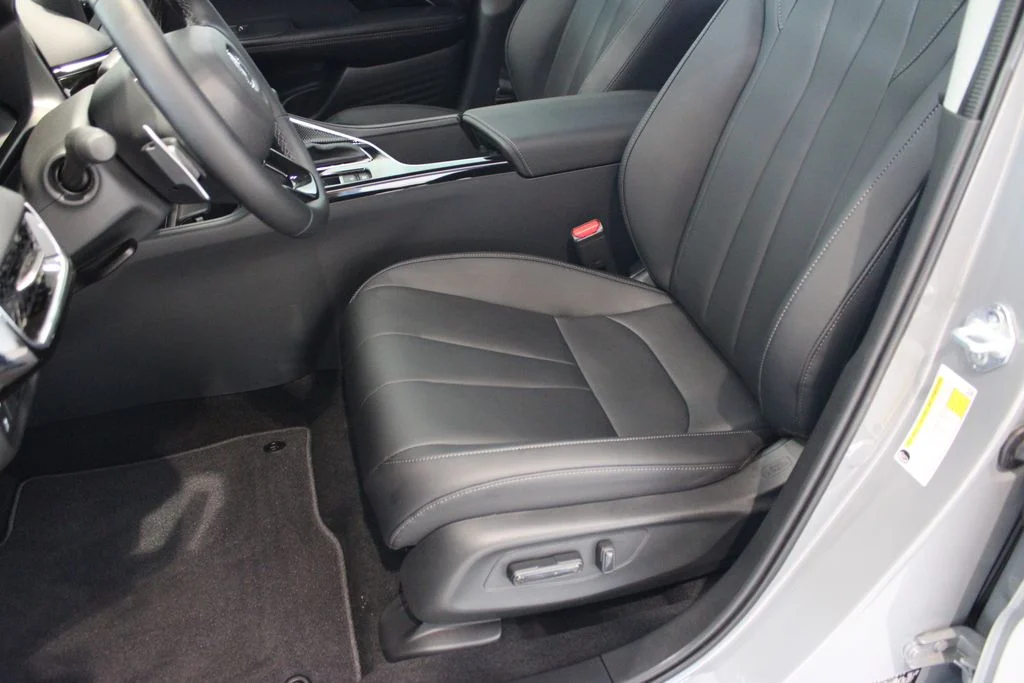 New 2026  Acura Base image 9