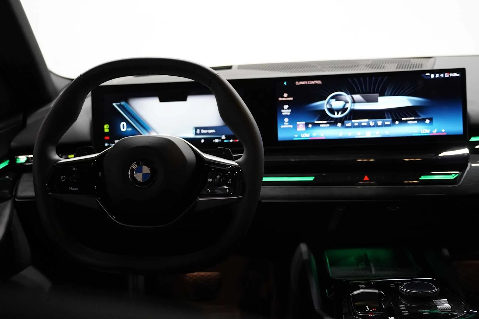 Used 2025 Dark Graphite Metallic BMW 530i image 24
