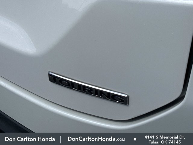 Used 2025 Platinum White Pearl Honda Touring image 6